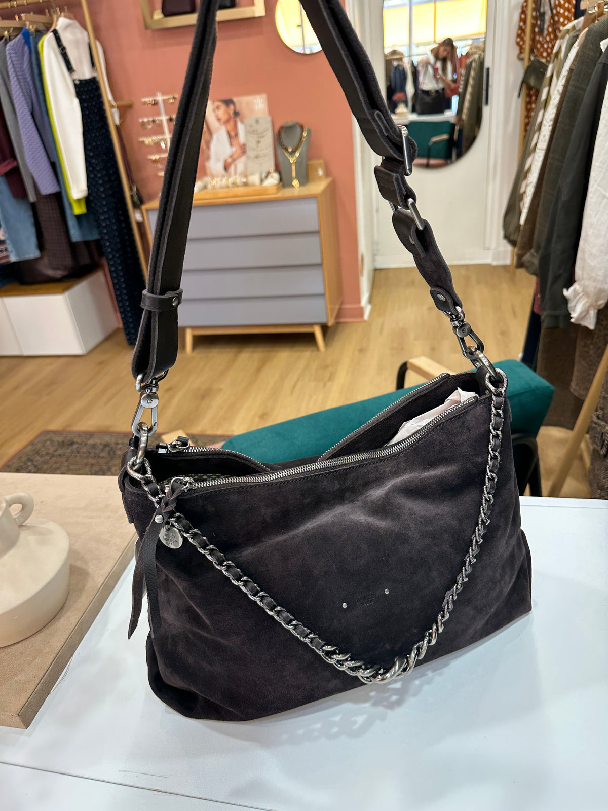Noeli VC Brown bag
