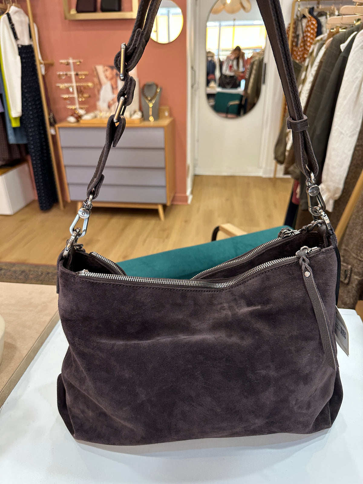 Noeli VC Brown bag