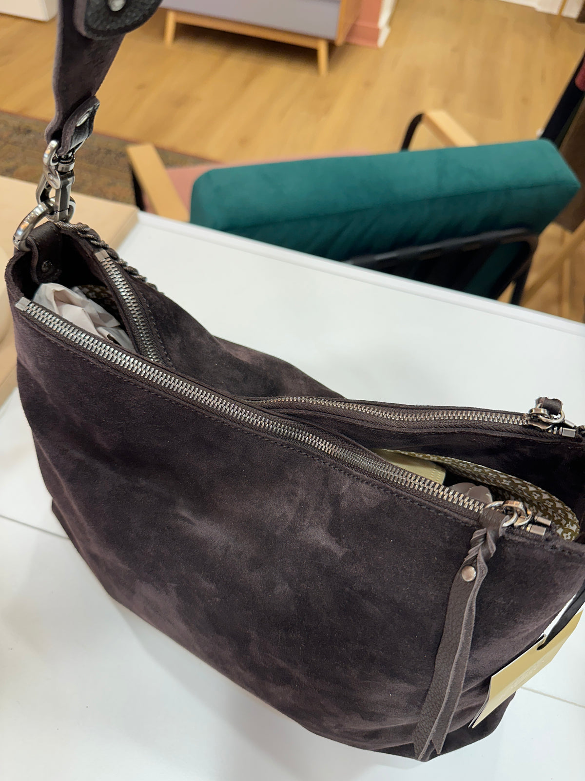 Noeli VC Brown bag
