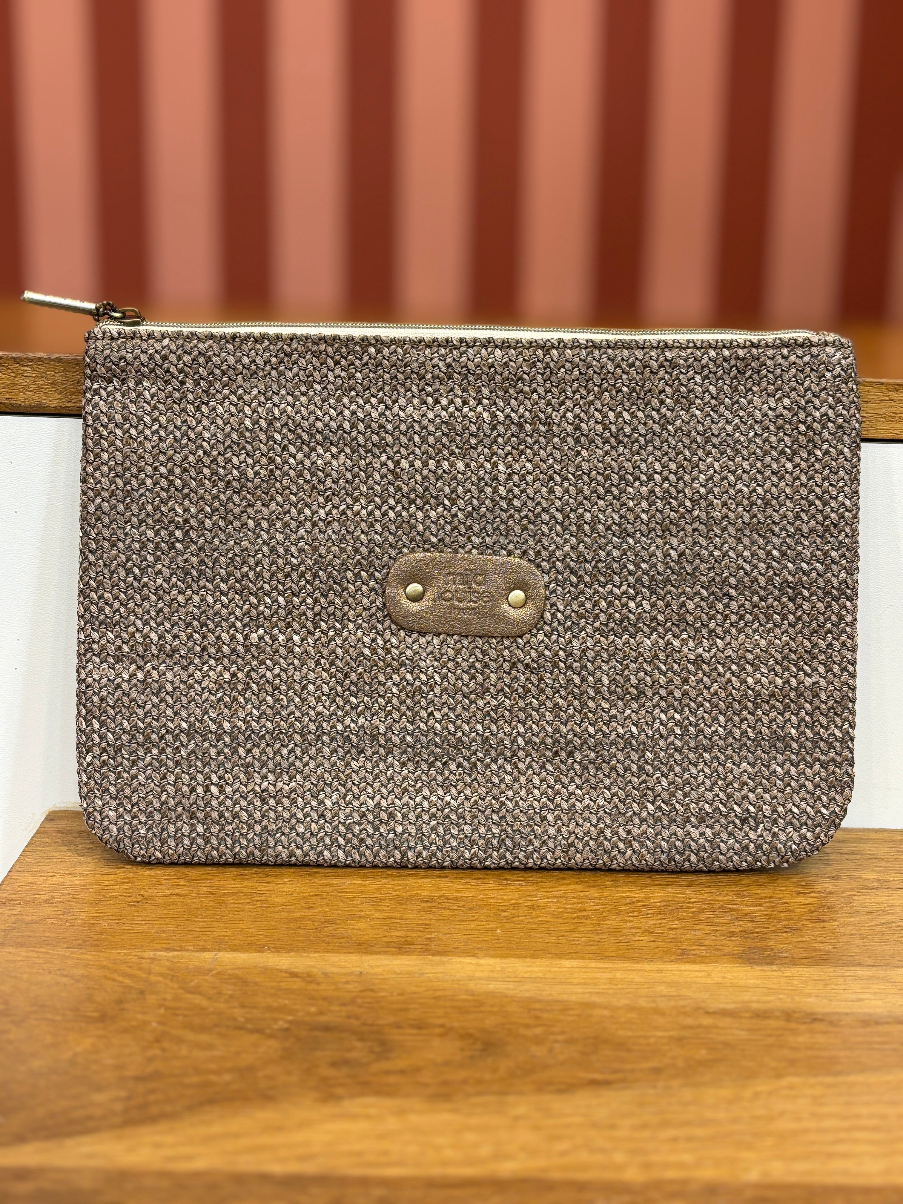 Grande Pochette
