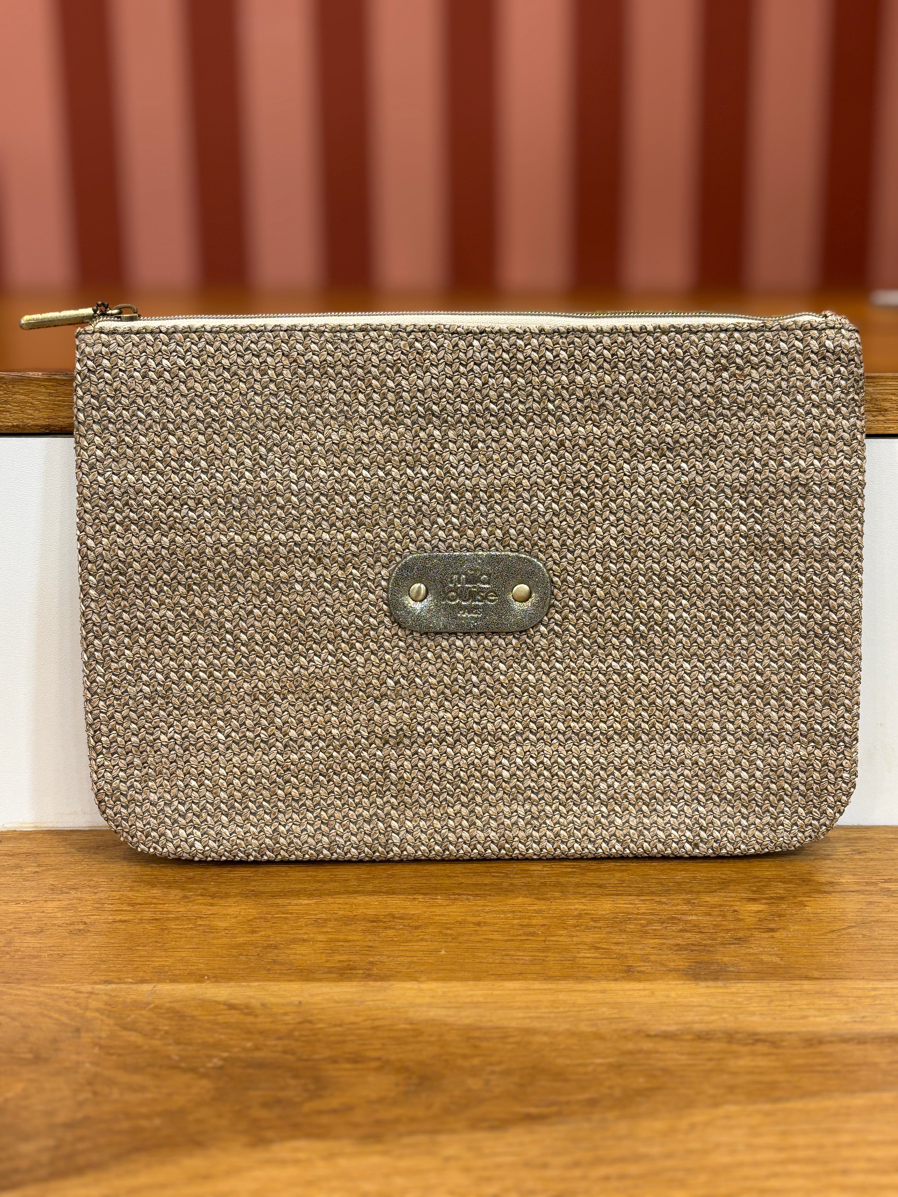 Grande Pochette