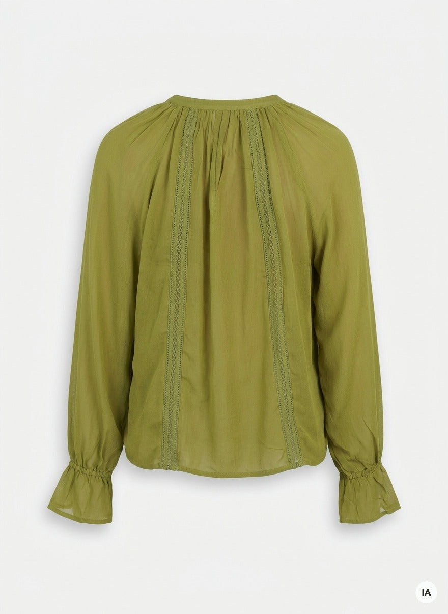 BLOUSE SALOUNA - ANGE Top — Image générée par IA