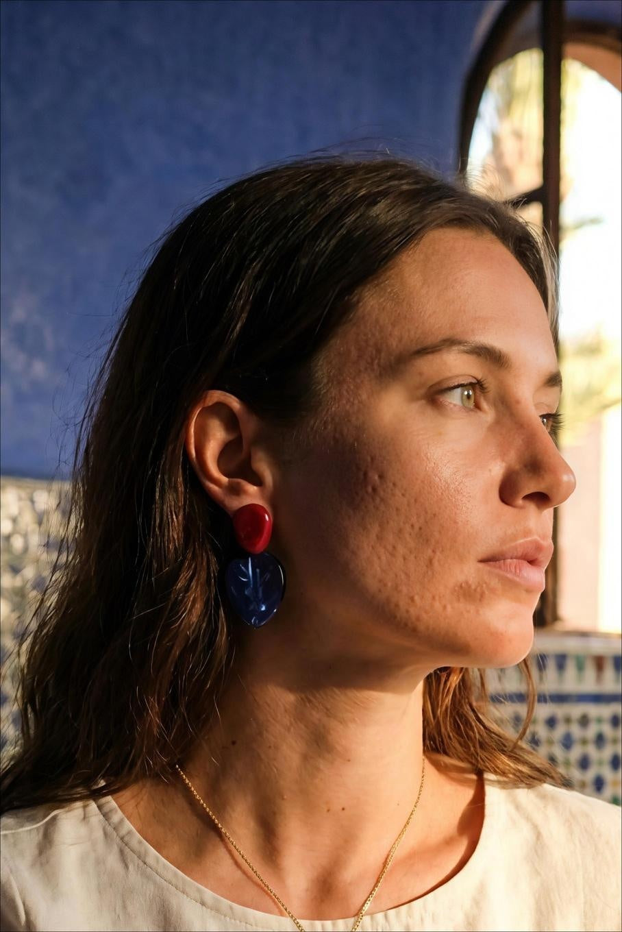BOUCLES PENDANTES ORPHÉA - 2 PIÈCES EN RÉSINE DORÉ BLEU - BOHM Boucles d'oreilles