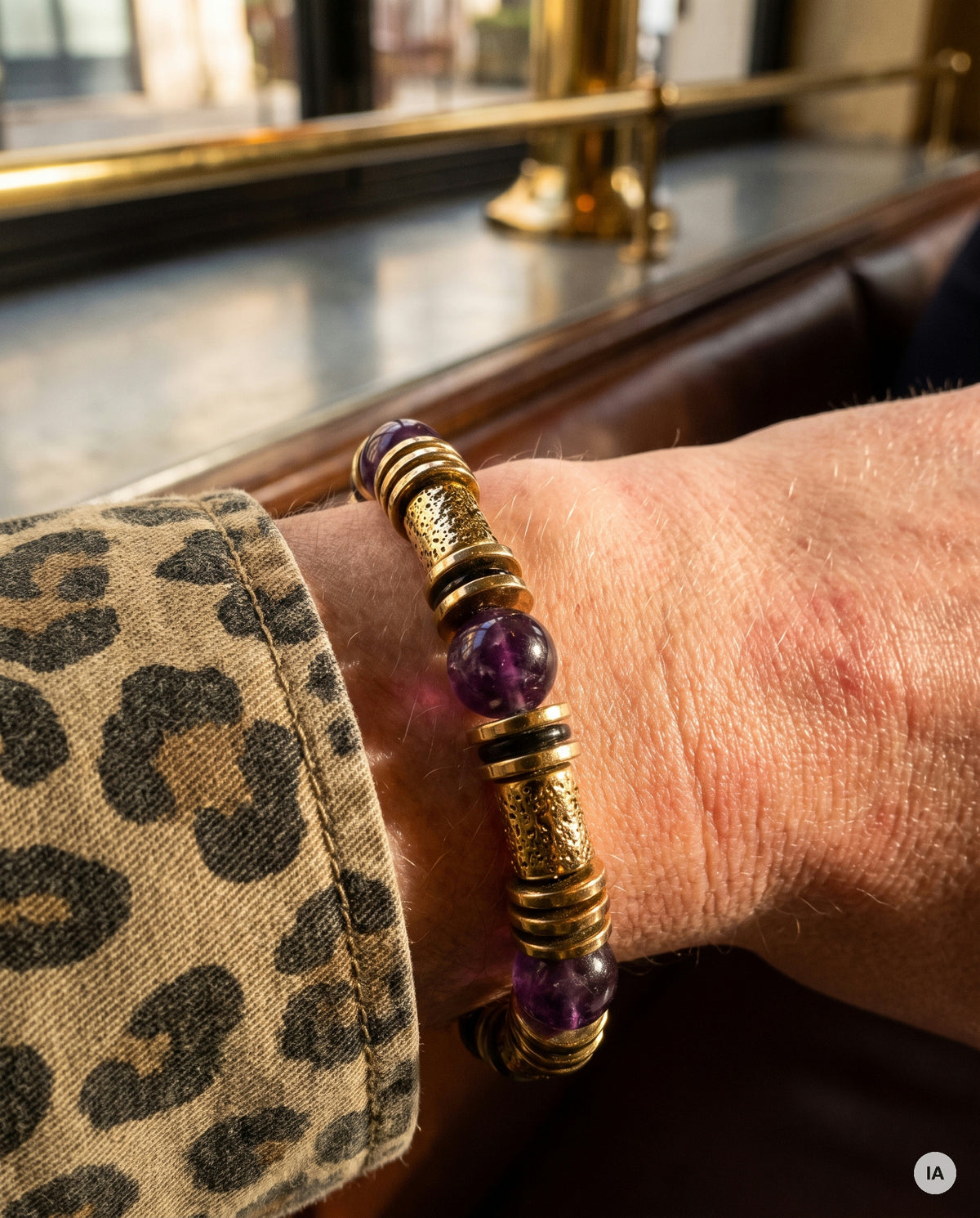 BRACELET MAGDA VIOLET - MILË MILA Bague — Image générée par IA