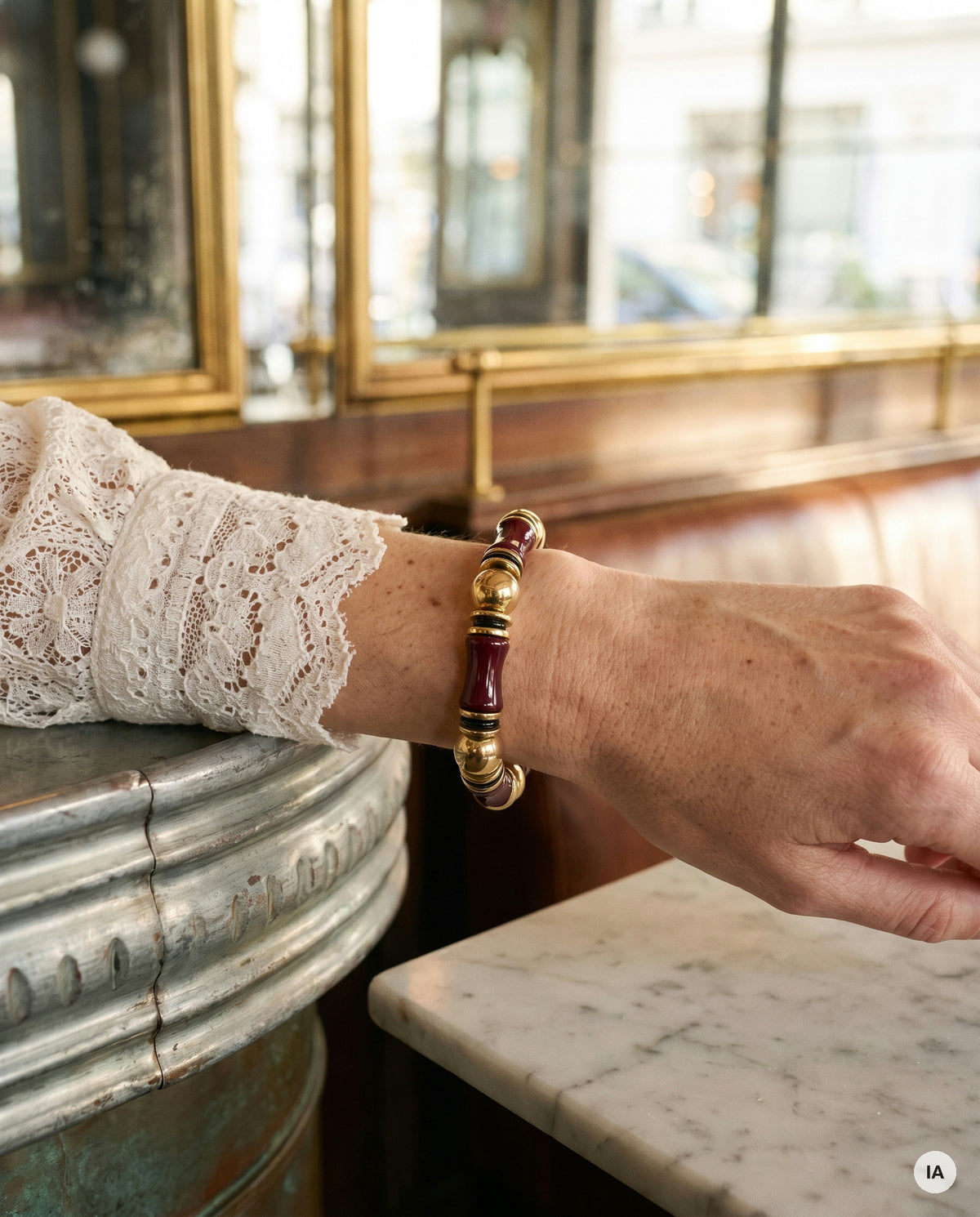 BRACELET POENA ROUGE - MILË MILA Bracelet — Image générée par IA