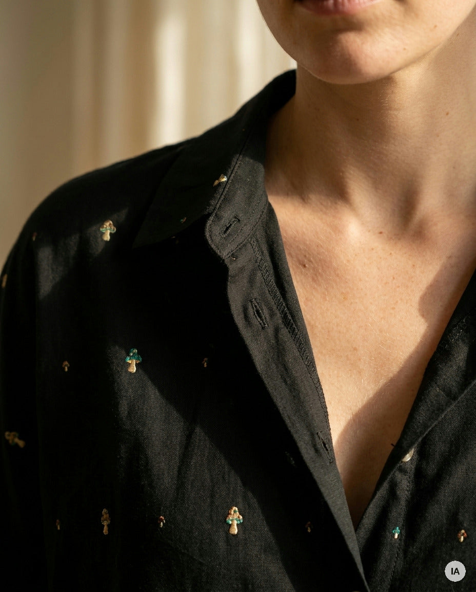 CHEMISE CARINE - LAUREPLUSMAX Top — Image générée par IA
