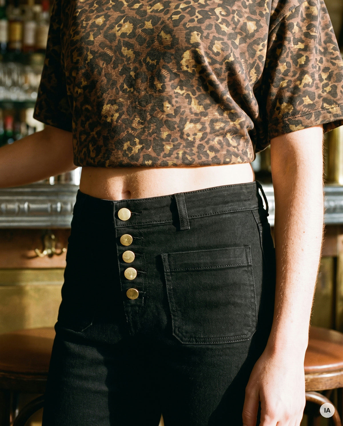 JEAN ATLANTA - LA PETITE ETOILE Pantalon — Image générée par IA