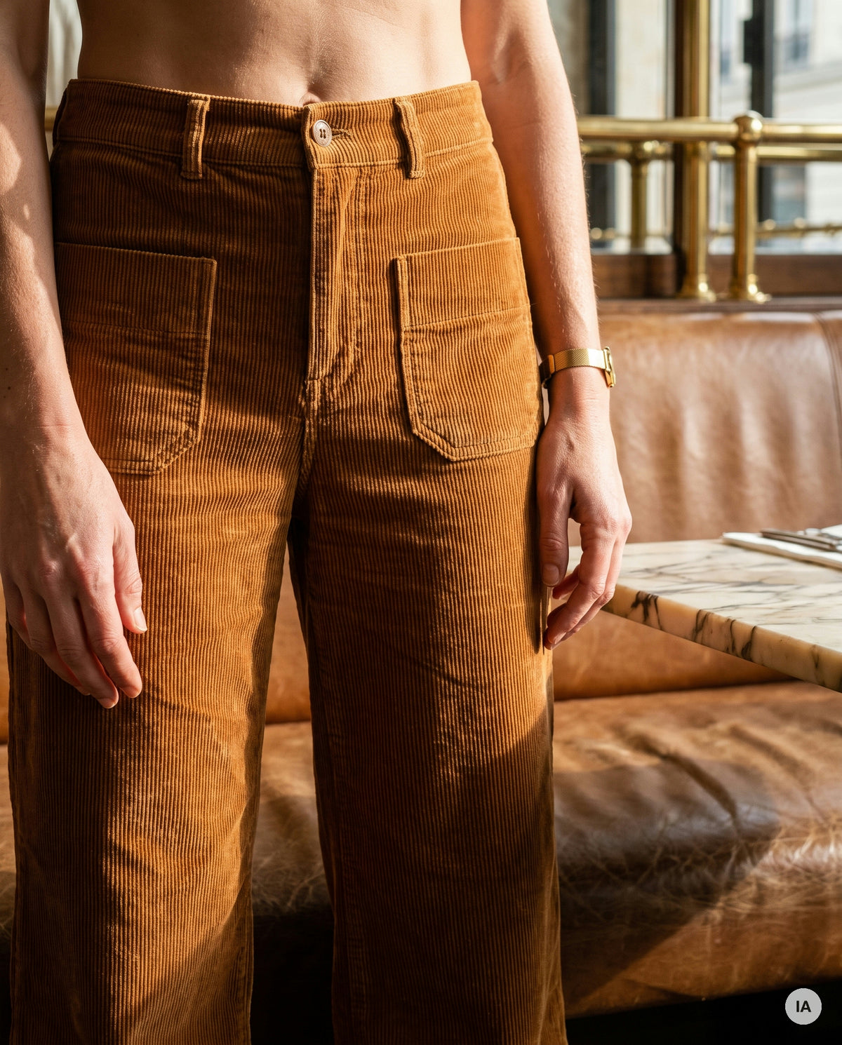 PANTALON CANELLE POLLEN - ORFEO Pantalon — Image générée par IA