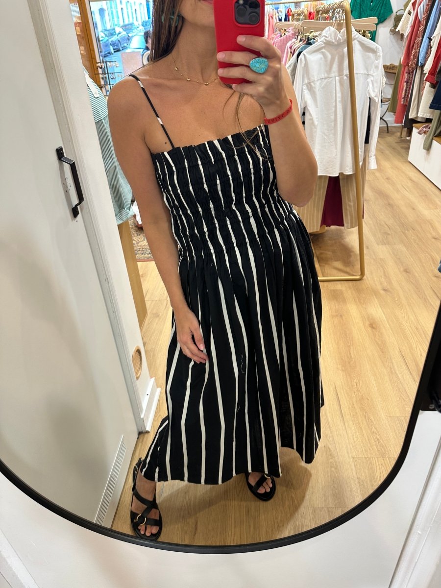 Robe Aragon NOIR - WILD PONY Robe