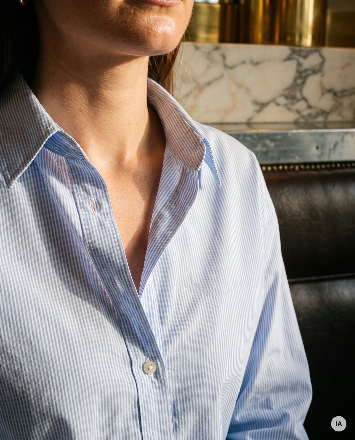 TOP DANNY RAYURES BLEUES - ORFEO Top — Image générée par IA