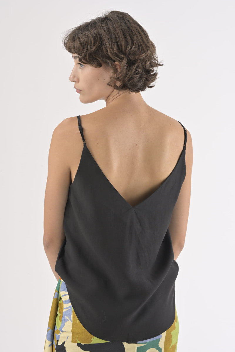 TOP NICOLETTA